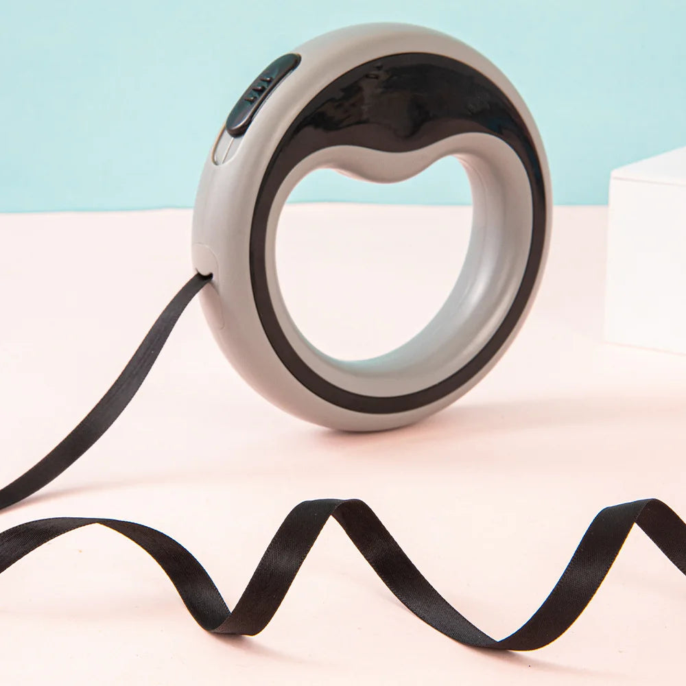Retractable Dog Leash with Tangle-Free Automatic Extend